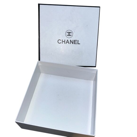 chanel white black prais france empty cardboard wallet box - Picture 1 of 5